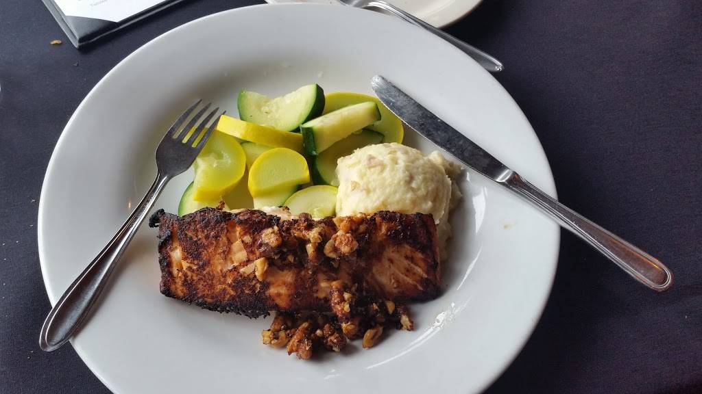 Twisted Cuisine | restaurant | 7546 Sheridan Rd, Kenosha, WI 53143, USA | 2625640220 OR +1 262-564-0220