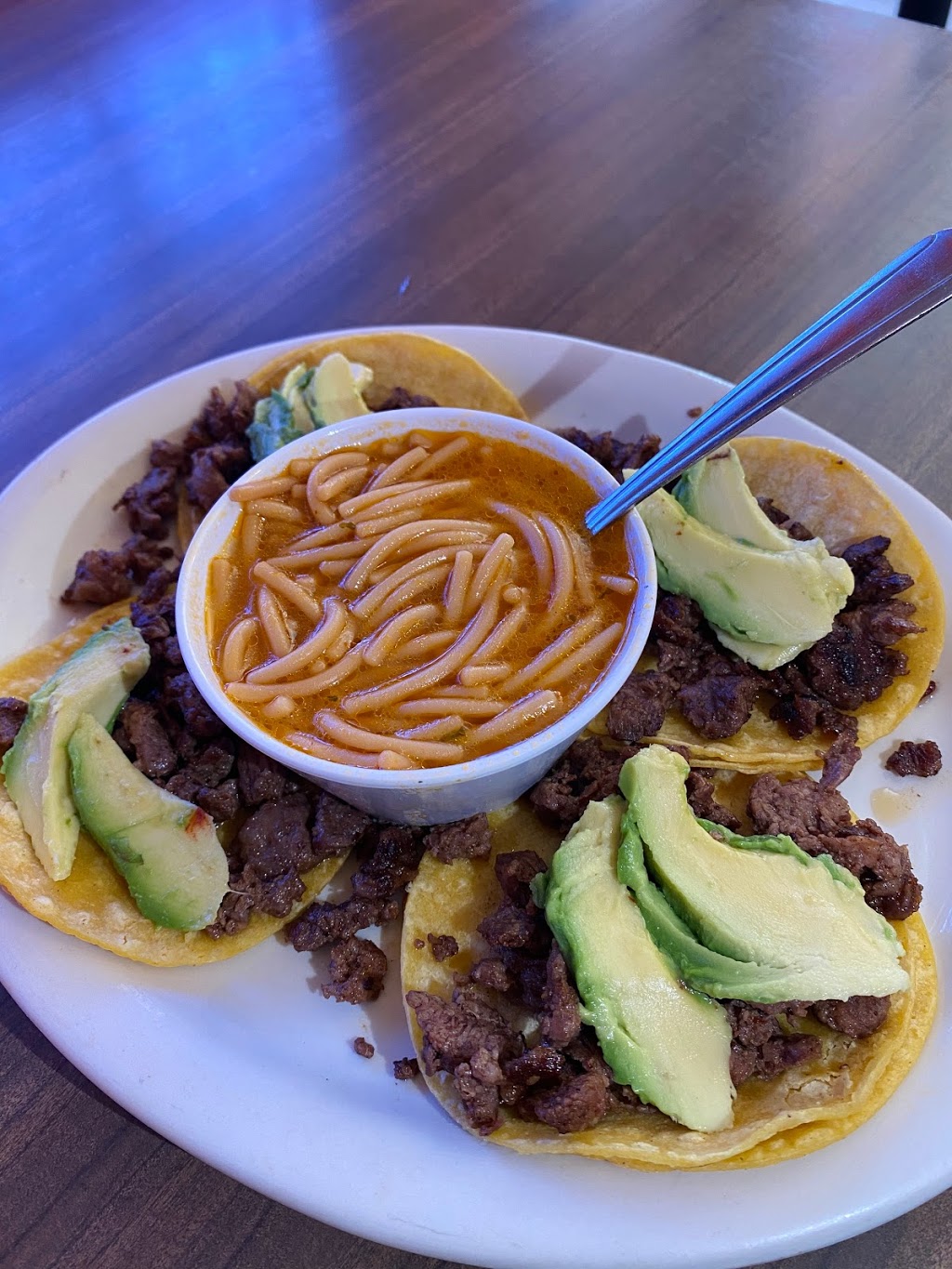 El Nogal Mexican Restaurant | restaurant | 1605 N St Marys St, San Antonio, TX 78215, USA | 2102258356 OR +1 210-225-8356