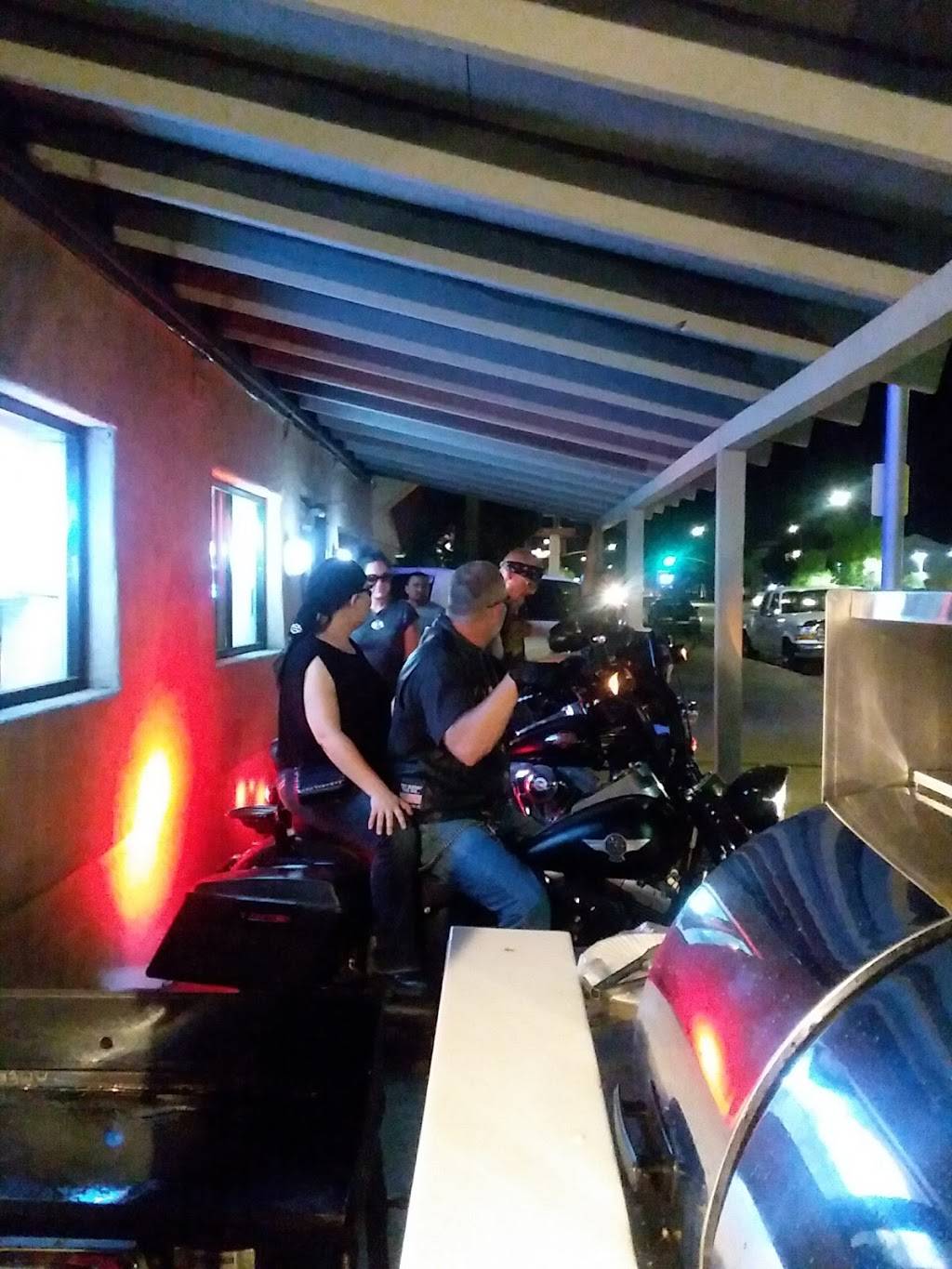 El Coyote Chandler | night club | 481 N Arizona Ave, Chandler, AZ 85225, USA | 4803596082 OR +1 480-359-6082