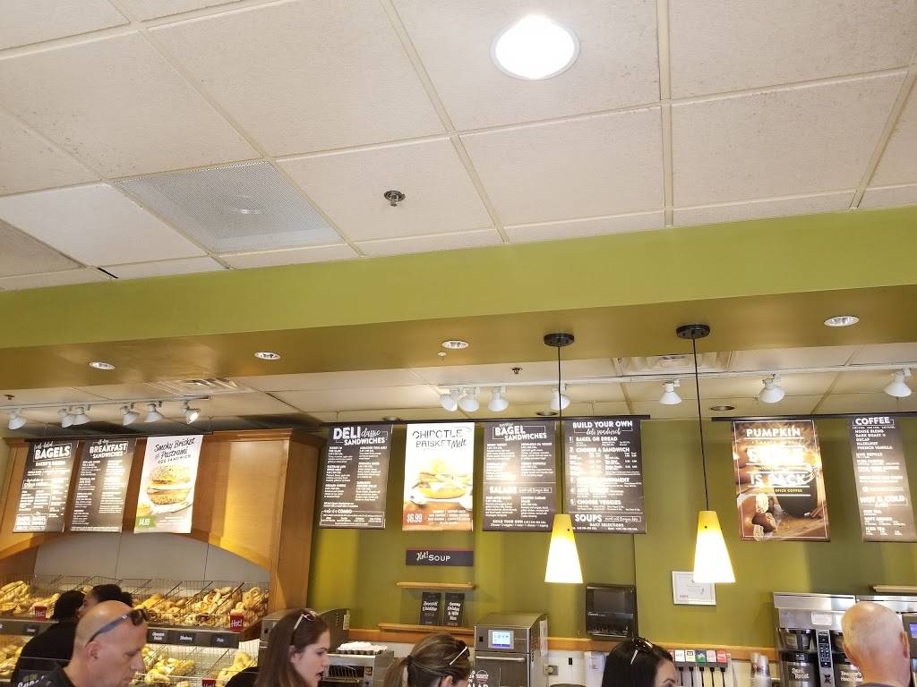Brueggers Bagels | cafe | 818 N Quincy St, Arlington, VA 22203, USA | 7032480980 OR +1 703-248-0980