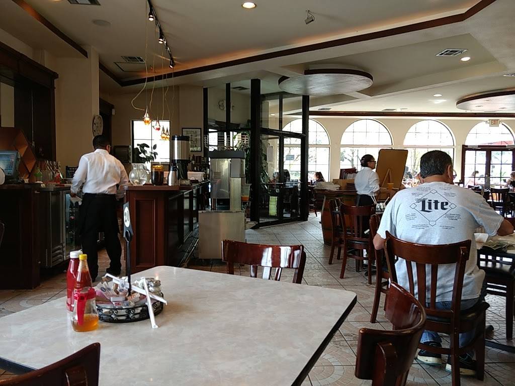 Harrys Restaurant | restaurant | 318 Tuam St, Houston, TX 77006, USA | 7135280198 OR +1 713-528-0198