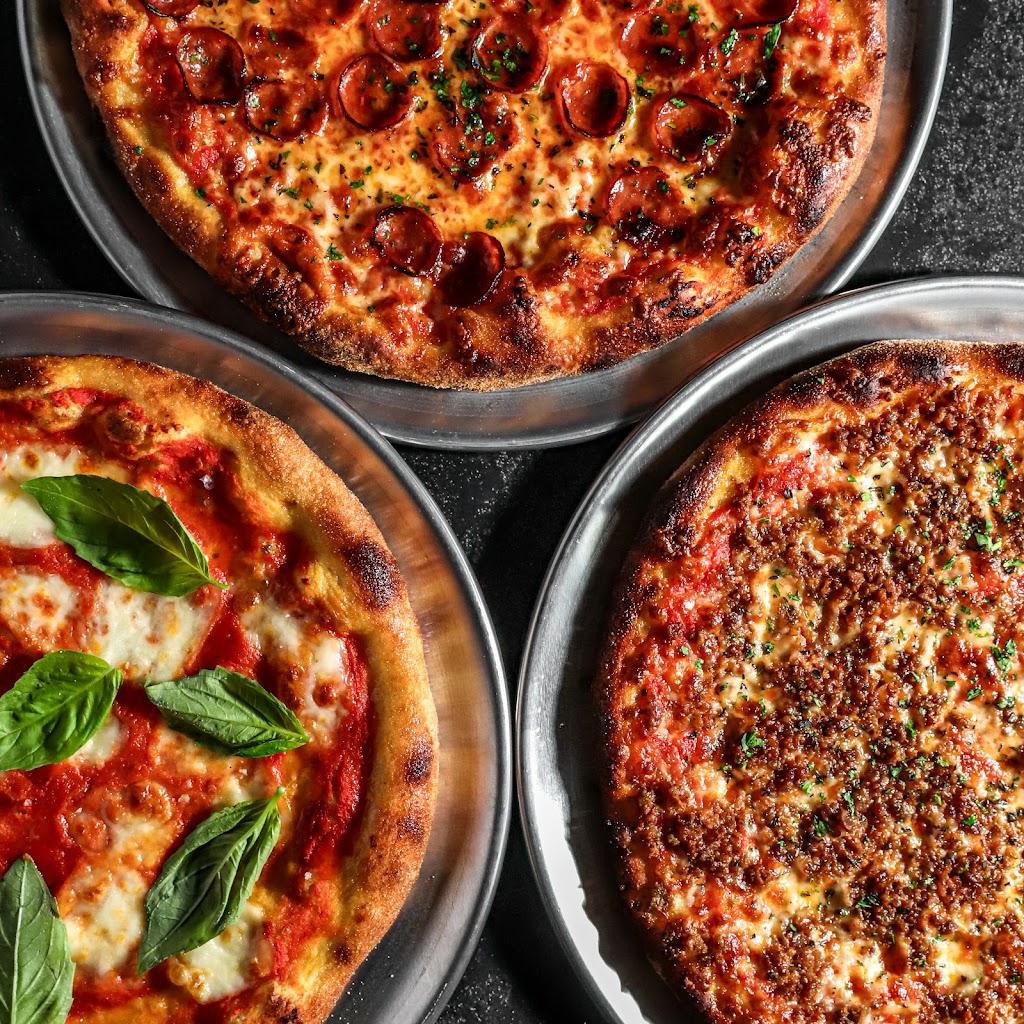 DraftKings Sportsbook at Wrigley Field | restaurant | 1012 W Addison St, Chicago, IL 60613, USA | 7737396596 OR +1 773-739-6596