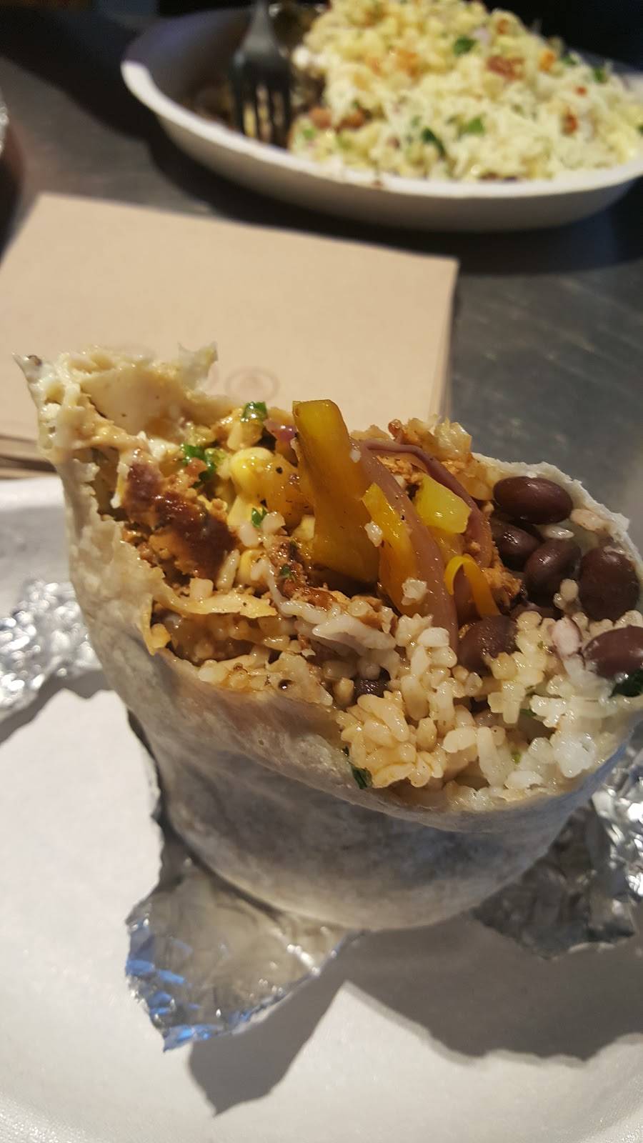 Chipotle Mexican Grill | restaurant | 9901 San Pablo Ave, El Cerrito, CA 94530, USA | 5109002658 OR +1 510-900-2658