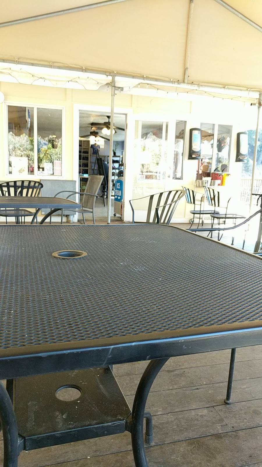 Angel Island Cafe | restaurant | United States, 1120 Mar W St, Tiburon, CA 94920, USA | 4154353392 OR +1 415-435-3392