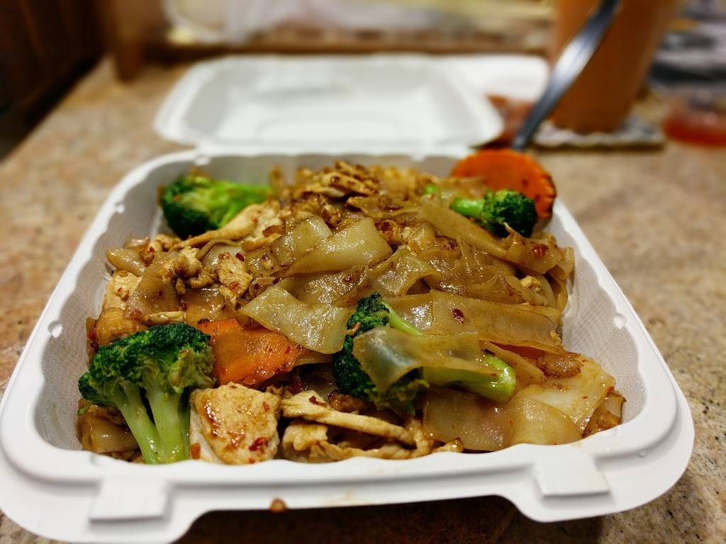 Thai Chili Express | restaurant | 304 E Santa Clara St #D, San Jose, CA 95113, USA | 4088168479 OR +1 408-816-8479