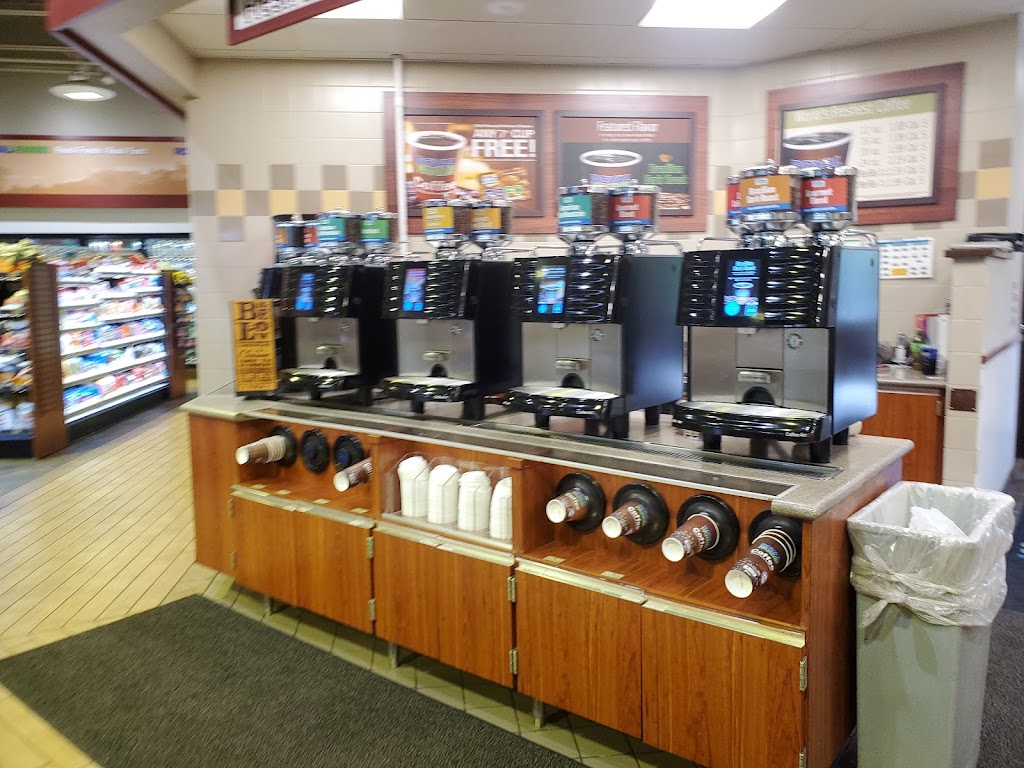 Royal Farms | meal takeaway | 11905 Market Way, Middle River, MD 21220, USA | 4103448058 OR +1 410-344-8058