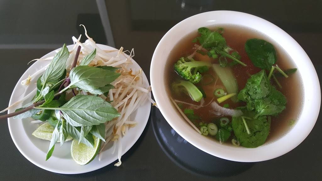 Pho Ellie | restaurant | 765 State College Boulevard B, Fullerton, CA 92831, USA | 7148791004 OR +1 714-879-1004