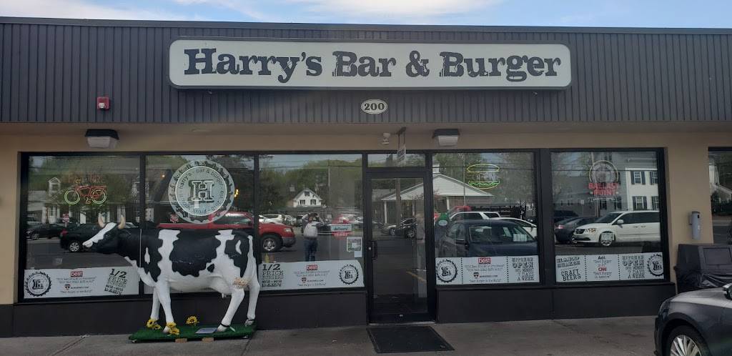 Harrys Bar & Burger Lincoln | restaurant | 200 Front St, Lincoln, RI 02865, USA | 4014754017 OR +1 401-475-4017