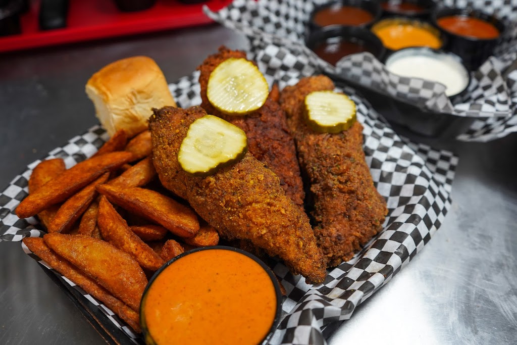 Secret Hot Chicken | restaurant | 2335 N Murray Ave, Milwaukee, WI 53211, USA | 4145227710 OR +1 414-522-7710