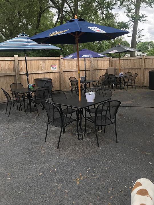 Johnnys On Hickory | restaurant | 1008 N Hickory St, Joliet, IL 60435, USA | 8156305228 OR +1 815-630-5228