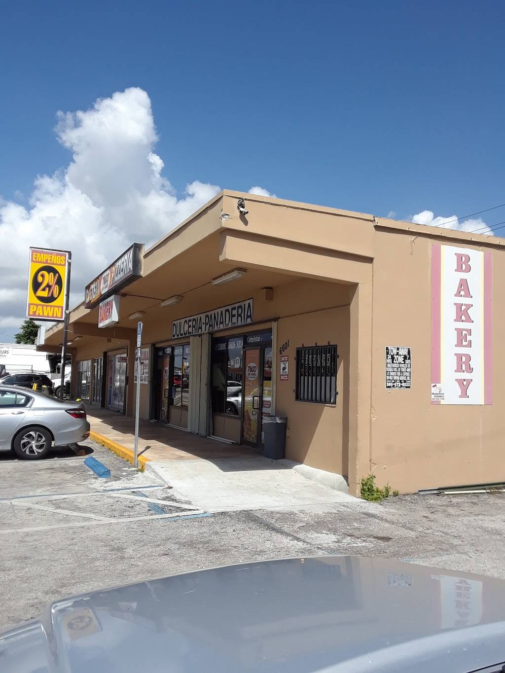 Todo En Uno | bakery | 6601 W Flagler St, Miami, FL 33144, USA | 3052636934 OR +1 305-263-6934