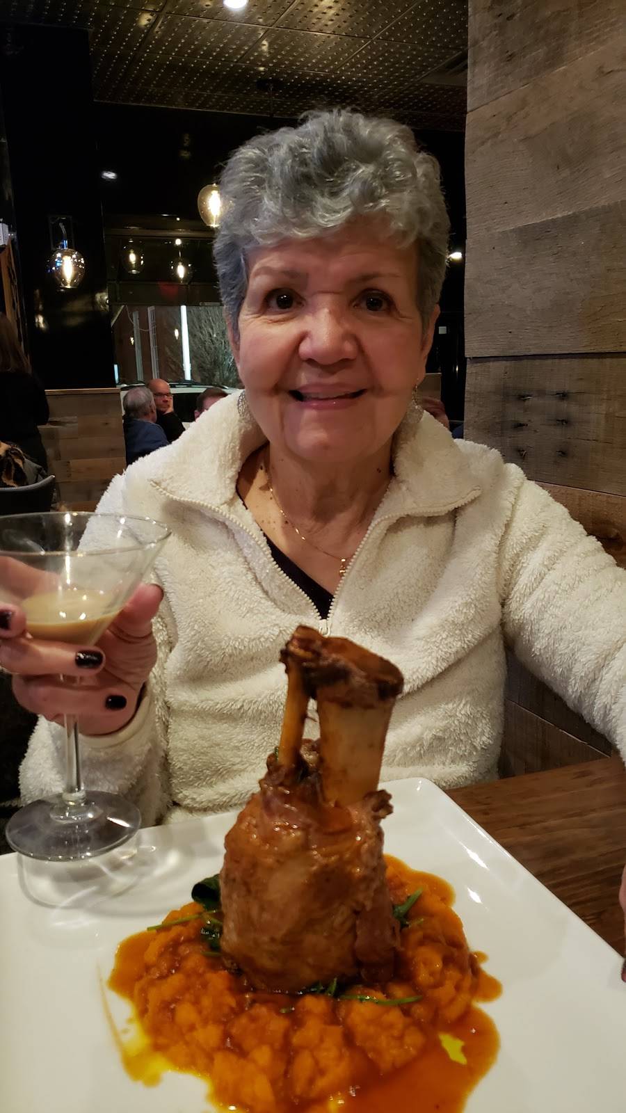 The Urban Hamlet | restaurant | 124 Pondfield Rd, Bronxville, NY 10708, USA | 9146527407 OR +1 914-652-7407