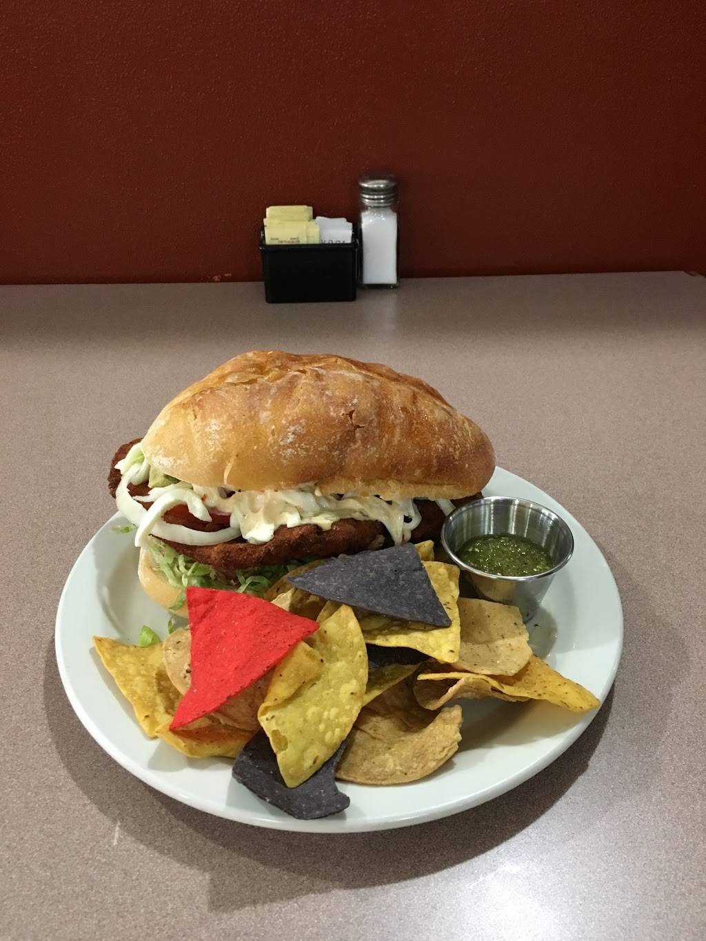 Pacos Tacos | restaurant | 135 W Main St, Stoughton, WI 53589, USA | 6084928552 OR +1 608-492-8552