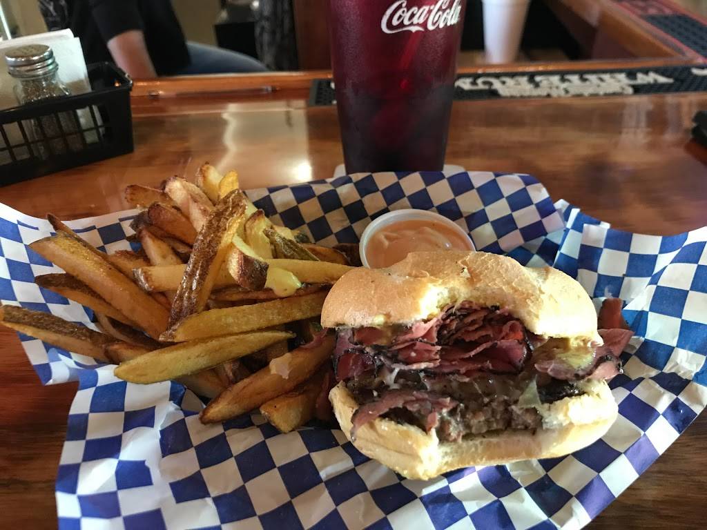 Gigs Tavern | restaurant | 975 W 24th St, Ogden, UT 84401, USA | 8015649215 OR +1 801-564-9215