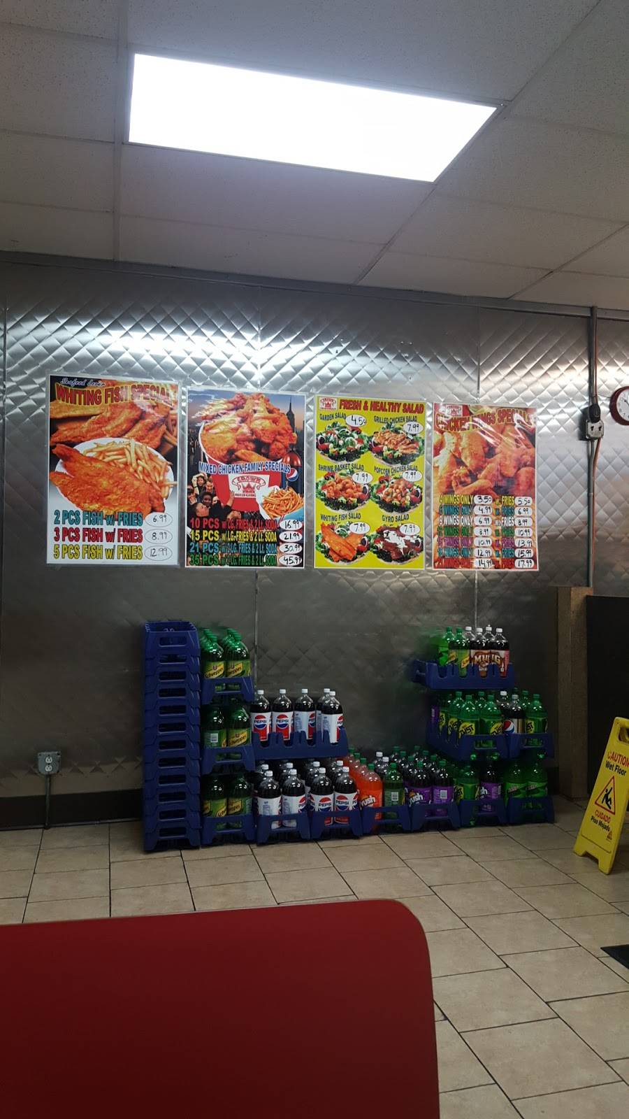 Crown Fried Chicken | restaurant | 256 Chatham St, Lynn, MA 01902, USA | 7815922545 OR +1 781-592-2545