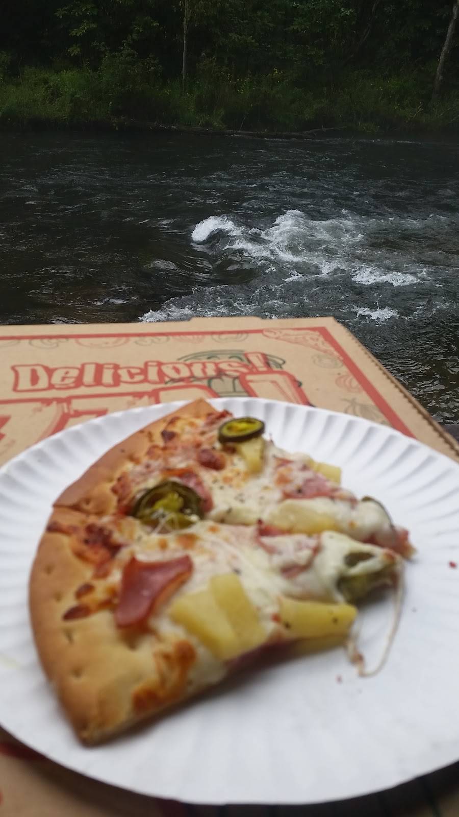 Pizza by the river Nantahalla | restaurant | 18392-18466 W Hwy 19, Bryson City, NC 28713, USA | 7065896438 OR +1 706-589-6438