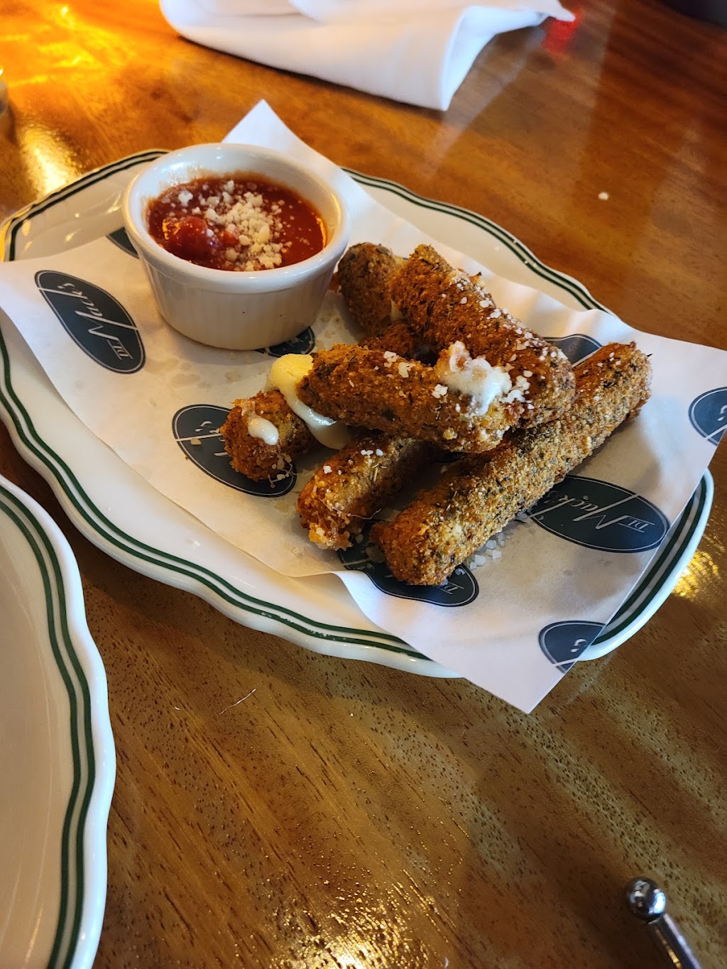 DL Mack’s | restaurant | 6501 Hillcrest Ave, Dallas, TX 75205, USA | 2142170036 OR +1 214-217-0036