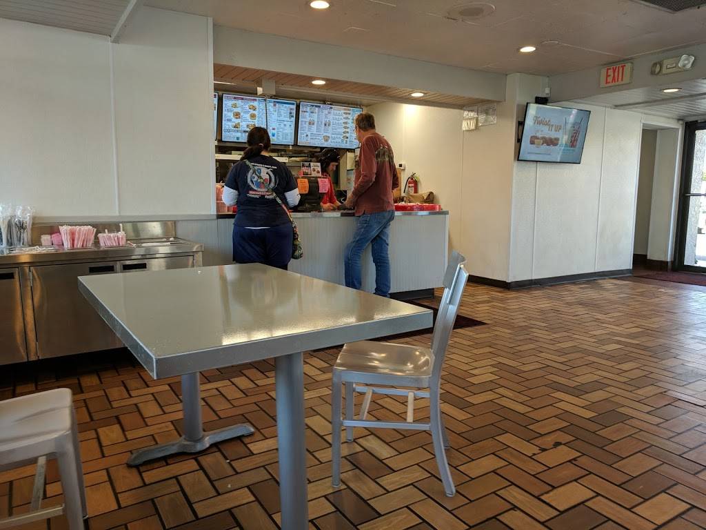 Sonic Drive-In | restaurant | 7708 N Burnet Rd, Austin, TX 78757, USA | 5124519266 OR +1 512-451-9266