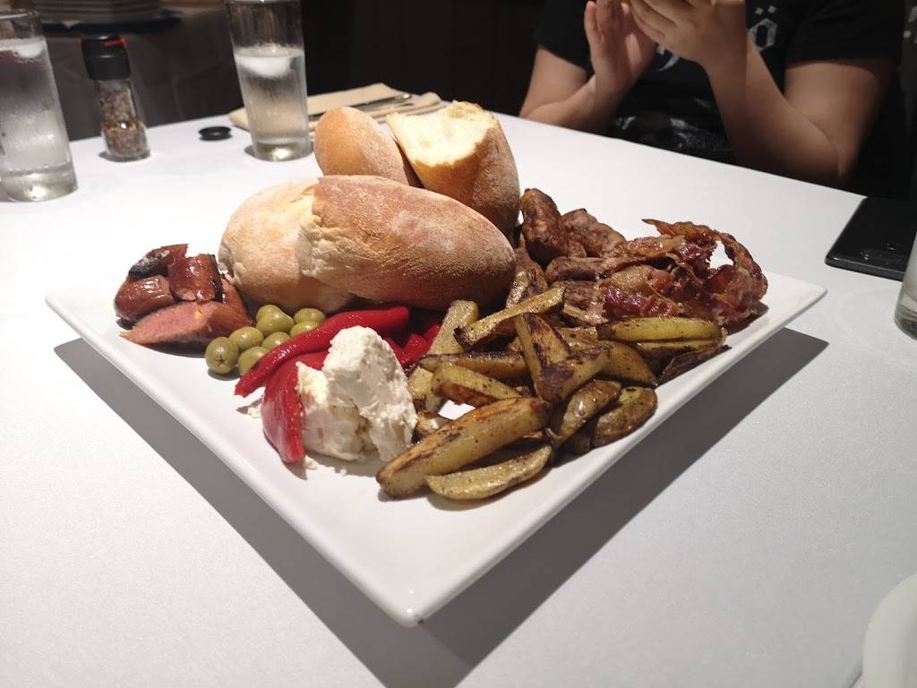 The Underground Restaurant | restaurant | 15 Scott St, Kitchener, ON N2H 2P6, Canada | 5192082500 OR +1 519-208-2500