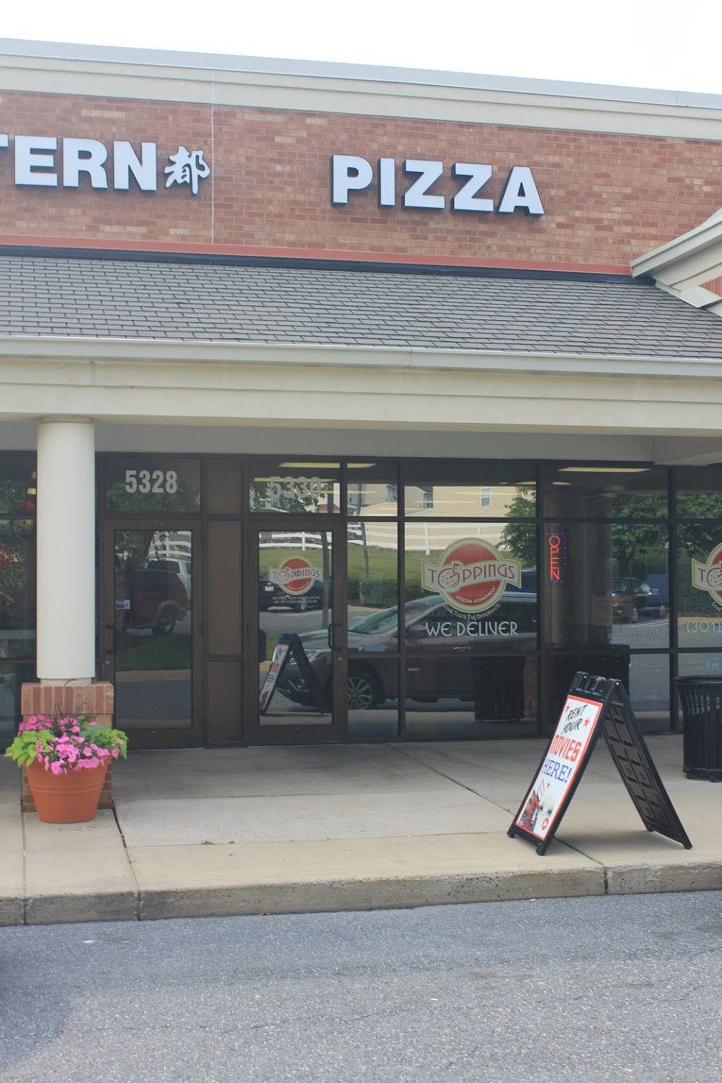 Toppings Pizza Company | restaurant | 5330 New Design Rd, Frederick, MD 21703, USA | 2405751212 OR +1 240-575-1212