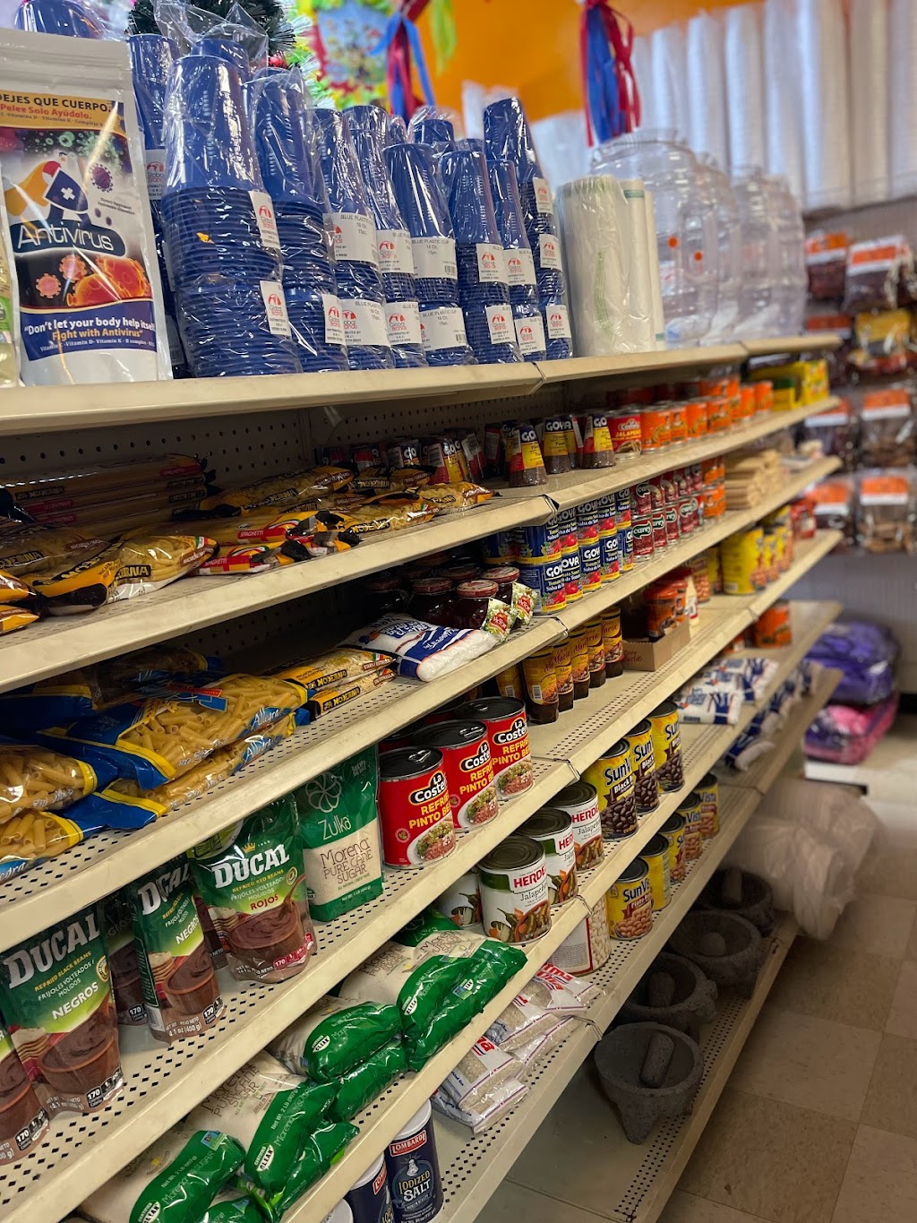 Taqueria Elias | restaurant | 275 W Main St, New Castle, CO 81647, USA | 9709840255 OR +1 970-984-0255