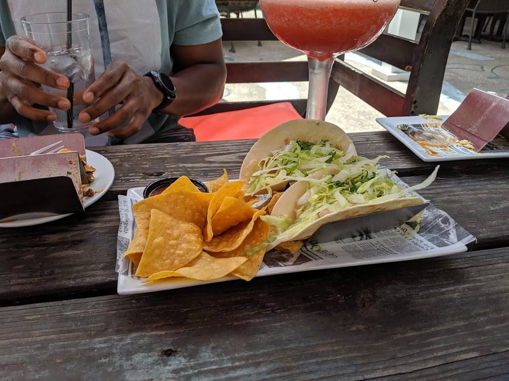 Tequila Chicas | restaurant | 1501 Collins Ave # 112, Miami Beach, FL 33139, USA | 3055317010 OR +1 305-531-7010