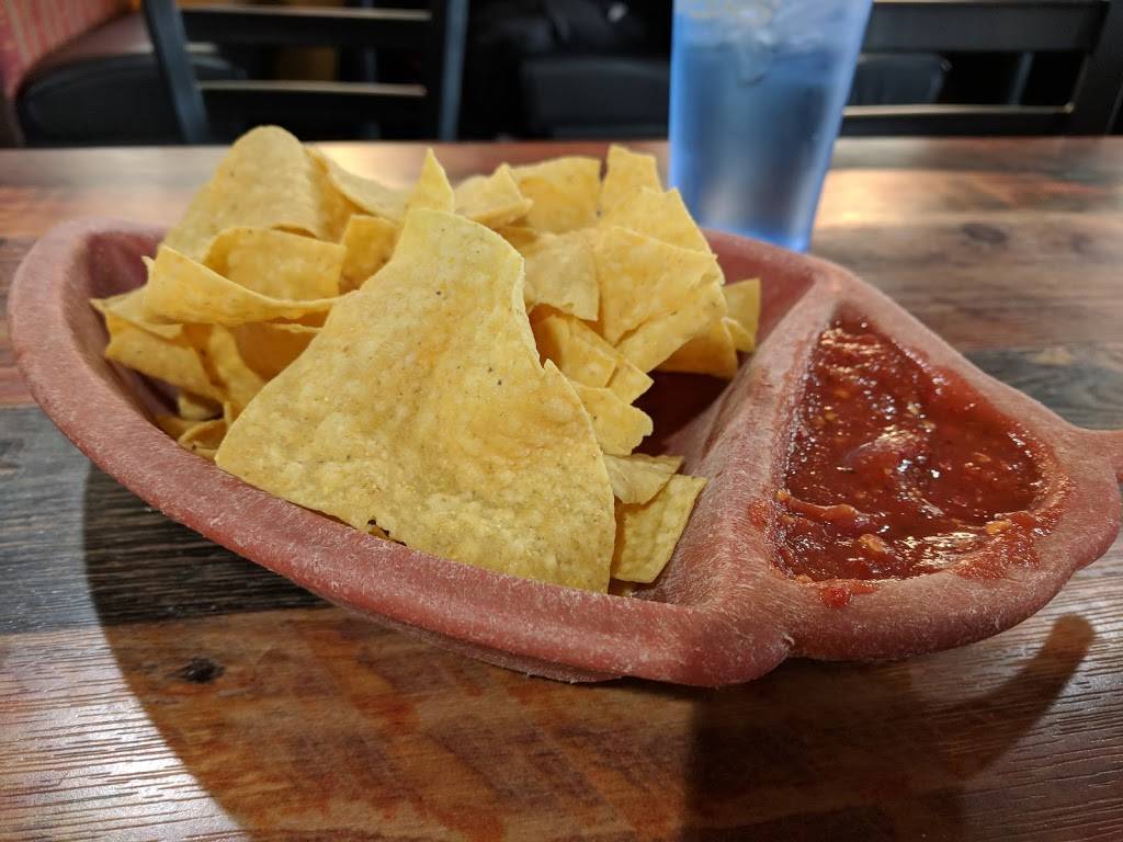 Santiagos Mexican Restaurant | restaurant | 2501 Ford St, Golden, CO 80401, USA | 3032770966 OR +1 303-277-0966