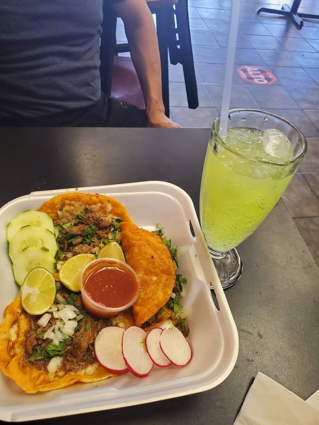 Hugos Family Restaurant | restaurant | 1531 S Broadway B, Santa Maria, CA 93454, USA | 8053468983 OR +1 805-346-8983