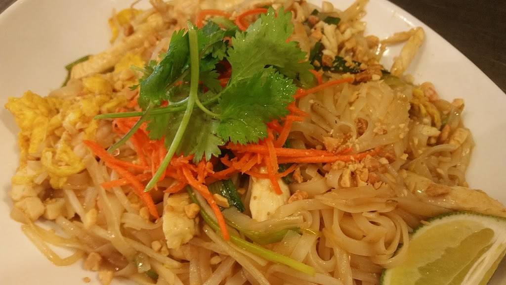 Sen Asian Kitchen | restaurant | 2000 Avenue of the Stars #30, Los Angeles, CA 90067, USA | 3102777708 OR +1 310-277-7708