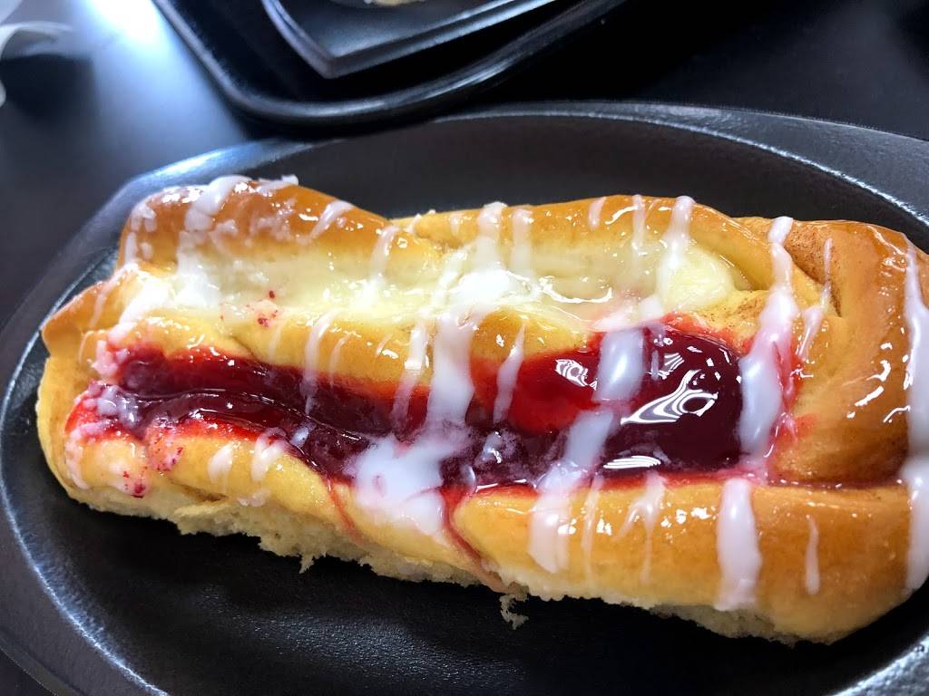 El Cafetal | bakery | 6125 S Semoran Blvd, Orlando, FL 32822, USA | 4072705904 OR +1 407-270-5904