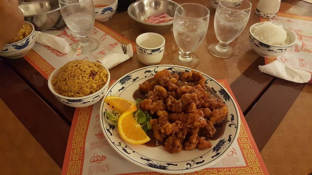 Lee PO Chinese Kitchen | restaurant | 1066 Farmington Ave, Bristol, CT 06010, USA | 8605891011 OR +1 860-589-1011