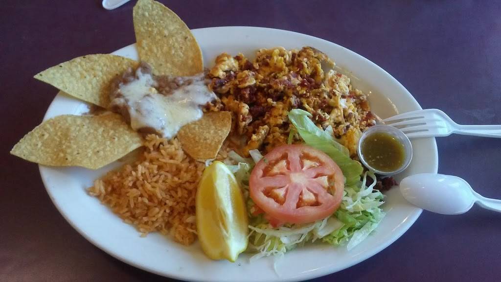 El Grullense | restaurant | 1024 E Pacheco Blvd, Los Banos, CA 93635, USA | 2098268575 OR +1 209-826-8575