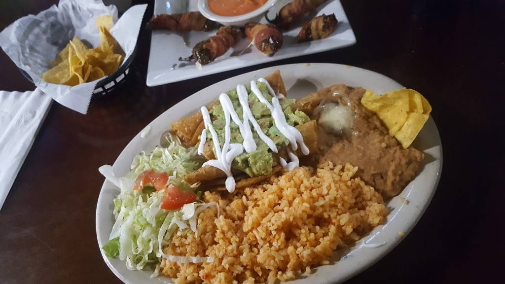 Portage House of Pancakes | restaurant | 5900 US-6, Portage, IN 46368, USA | 2197629588 OR +1 219-762-9588