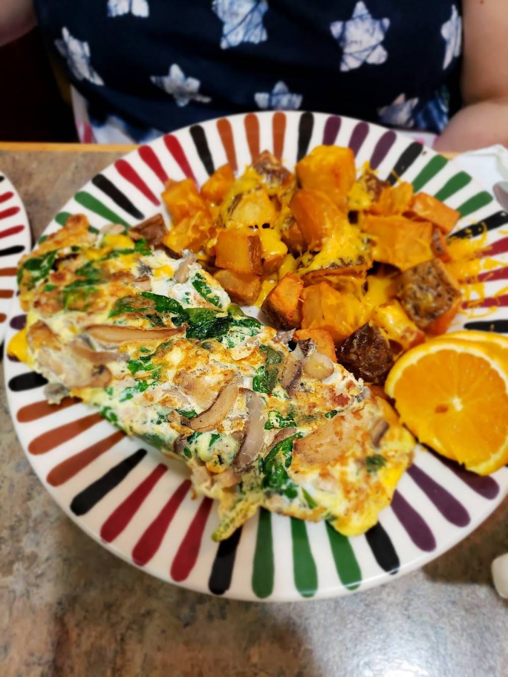 Jennys Diner | restaurant | 517 N 2nd St, Clinton, IA 52732, USA | 5632439810 OR +1 563-243-9810