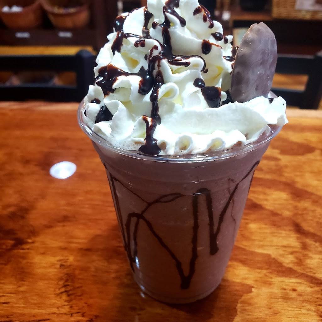 Pine Mountain Country Coffee House | cafe | 37 E Main St, Festus, MO 63028, USA | 6366381100 OR +1 636-638-1100