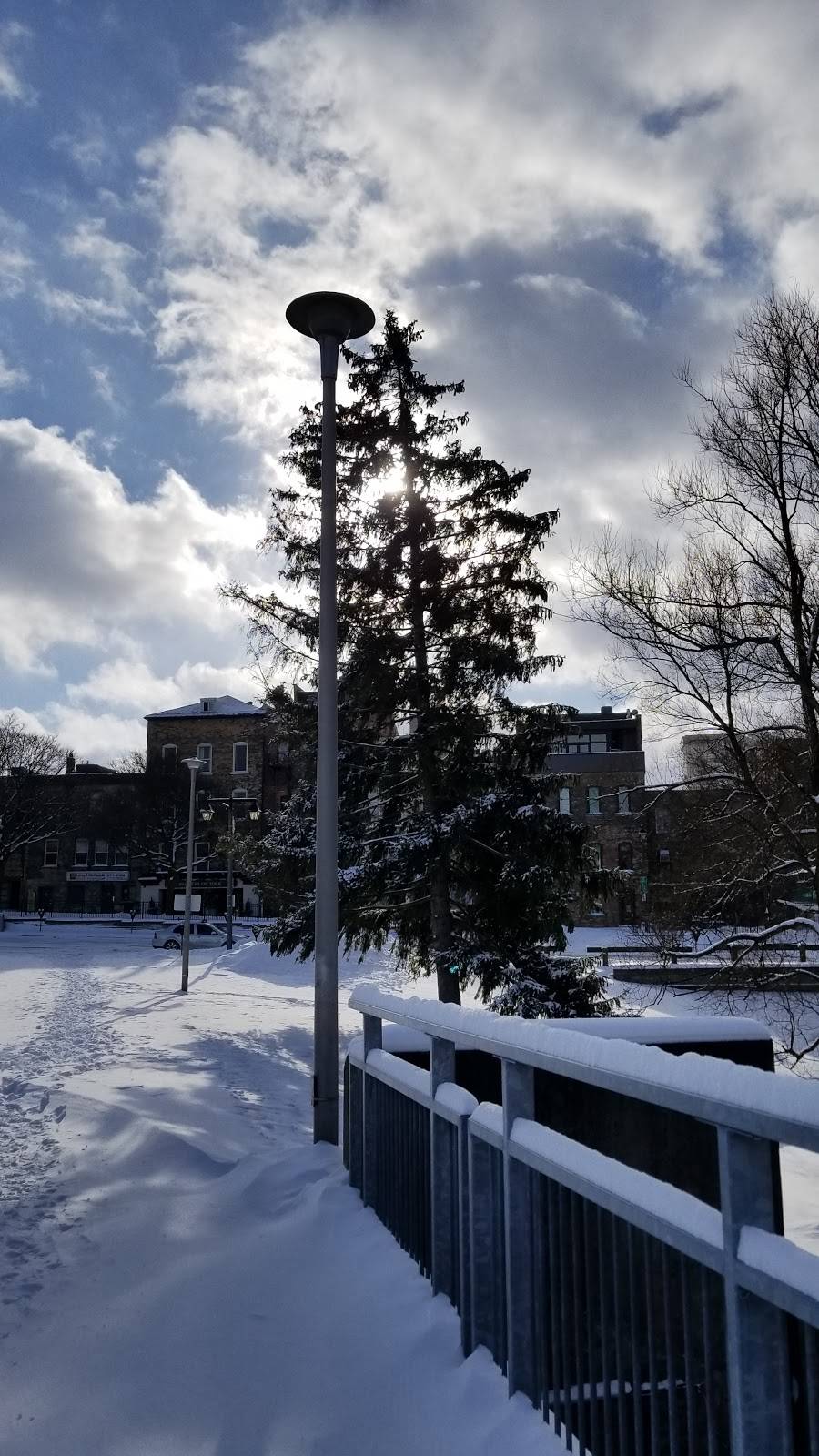 Boat House Patio | restaurant | 30 York St, Stratford, ON N5A 1A1, Canada | 5192717739 OR +1 519-271-7739