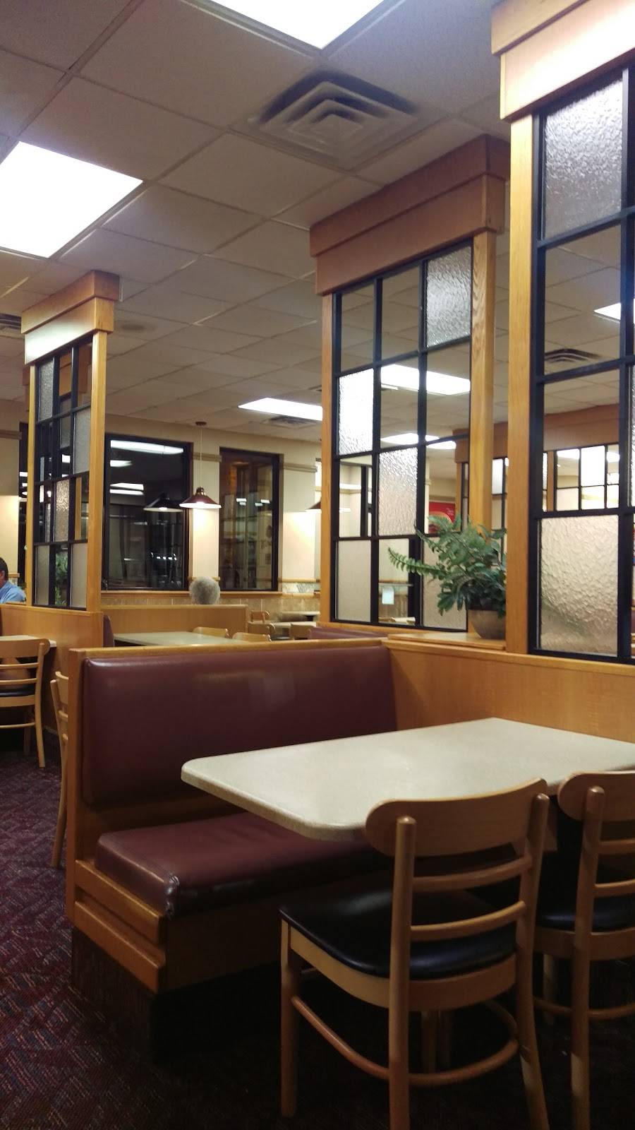 Wendys | restaurant | 1650 Shipyard Blvd, Wilmington, NC 28412, USA | 9104520129 OR +1 910-452-0129