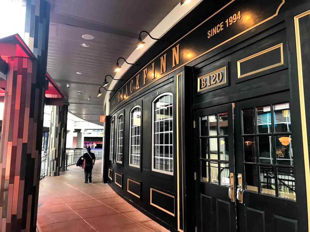 Blackfinn Ameripub - Uptown | restaurant | ​210, E Trade St Suite. 120-B, Charlotte, NC 28202, USA | 7049714440 OR +1 704-971-4440