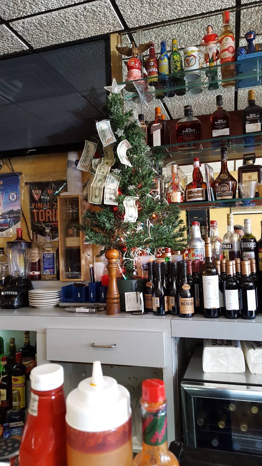 Portugalia | restaurant | 280 Ferry St, Newark, NJ 07105, USA | 9734650696 OR +1 973-465-0696