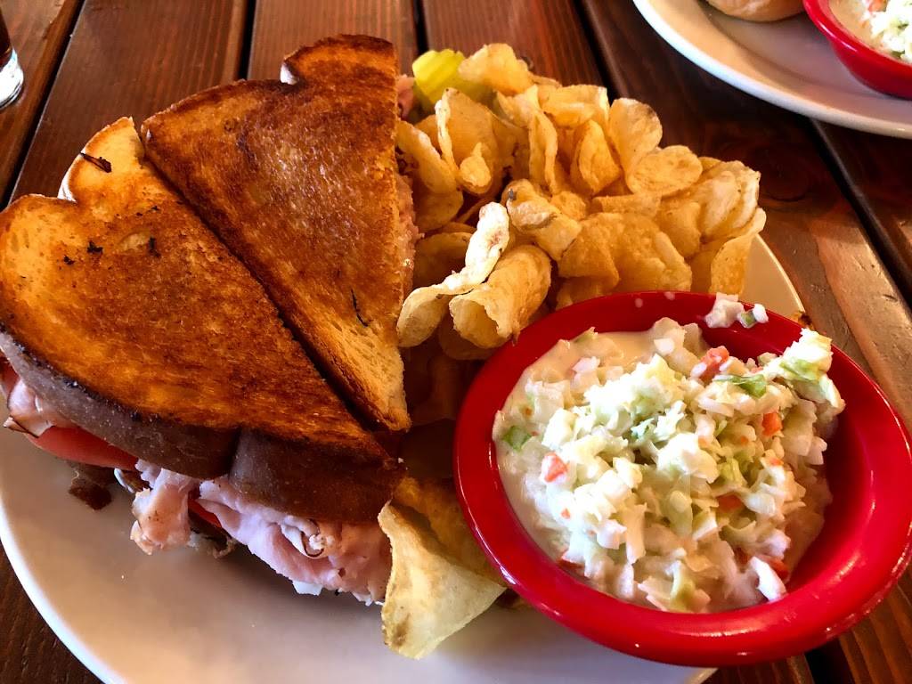 Clean Eats | restaurant | 139 Town Square St, Glade Spring, VA 24340, USA | 2764295222 OR +1 276-429-5222