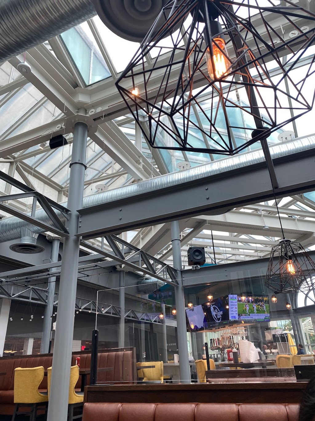 Burnt End BBQ in Crown Center | restaurant | 2450 Grand Blvd #130, Kansas City, MO 64108, USA | 8166010444 OR +1 816-601-0444