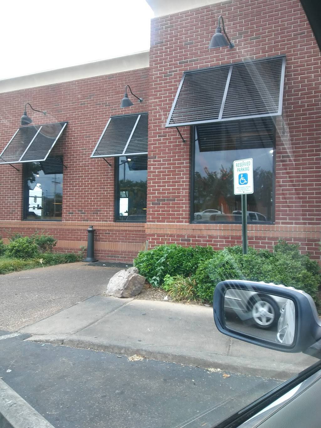 Zaxbys Chicken Fingers & Buffalo Wings | restaurant | 3821 Hacks Cross Rd, Memphis, TN 38125, USA | 9017599211 OR +1 901-759-9211