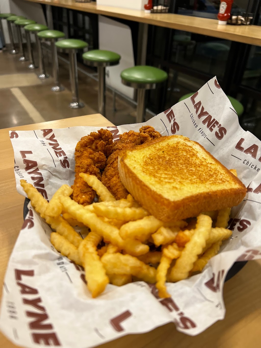 Laynes Chicken Fingers | restaurant | 1200 W Hickory St, Denton, TX 76201, USA | 9409051077 OR +1 940-905-1077