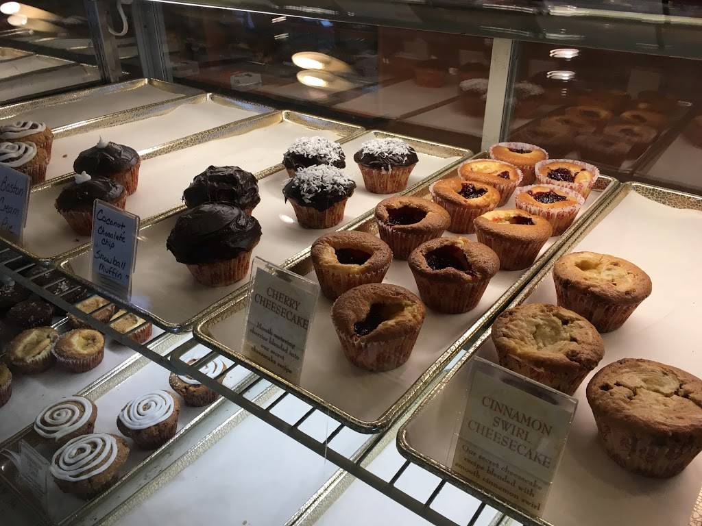 Big Apple Bagels | bakery | 36741 Garfield Rd, Clinton Twp, MI 48035, USA | 5867901340 OR +1 586-790-1340