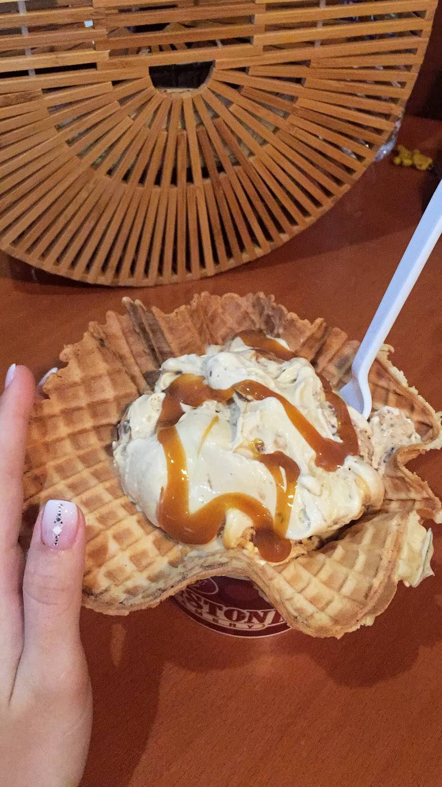 Cold Stone Creamery | bakery | 4001 Woodcreek Oaks Blvd Ste 130, Roseville, CA 95747, USA | 9167897508 OR +1 916-789-7508