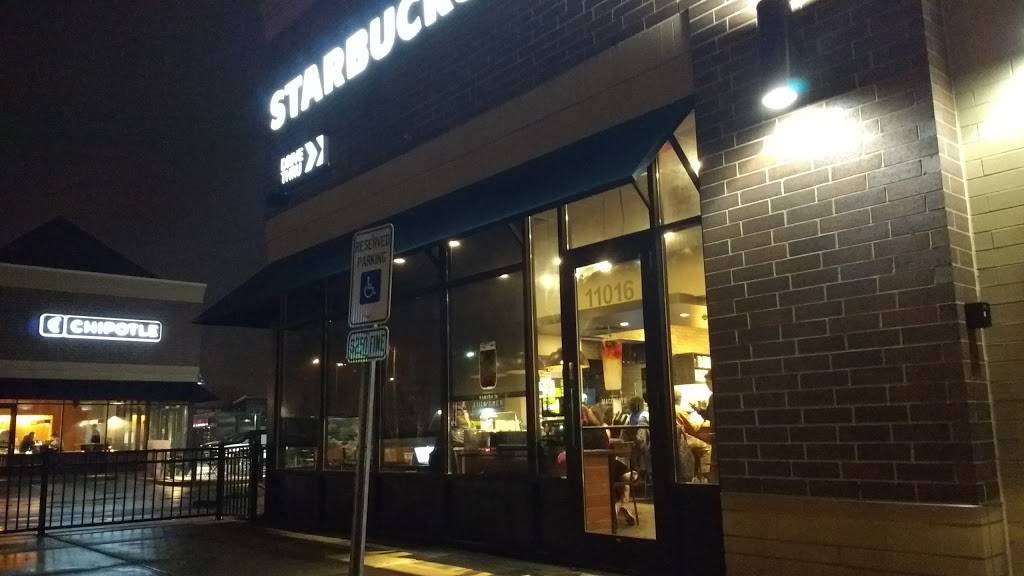 Starbucks | cafe | 11016 S Cicero Ave, Oak Lawn, IL 60453, USA | 7084223774 OR +1 708-422-3774