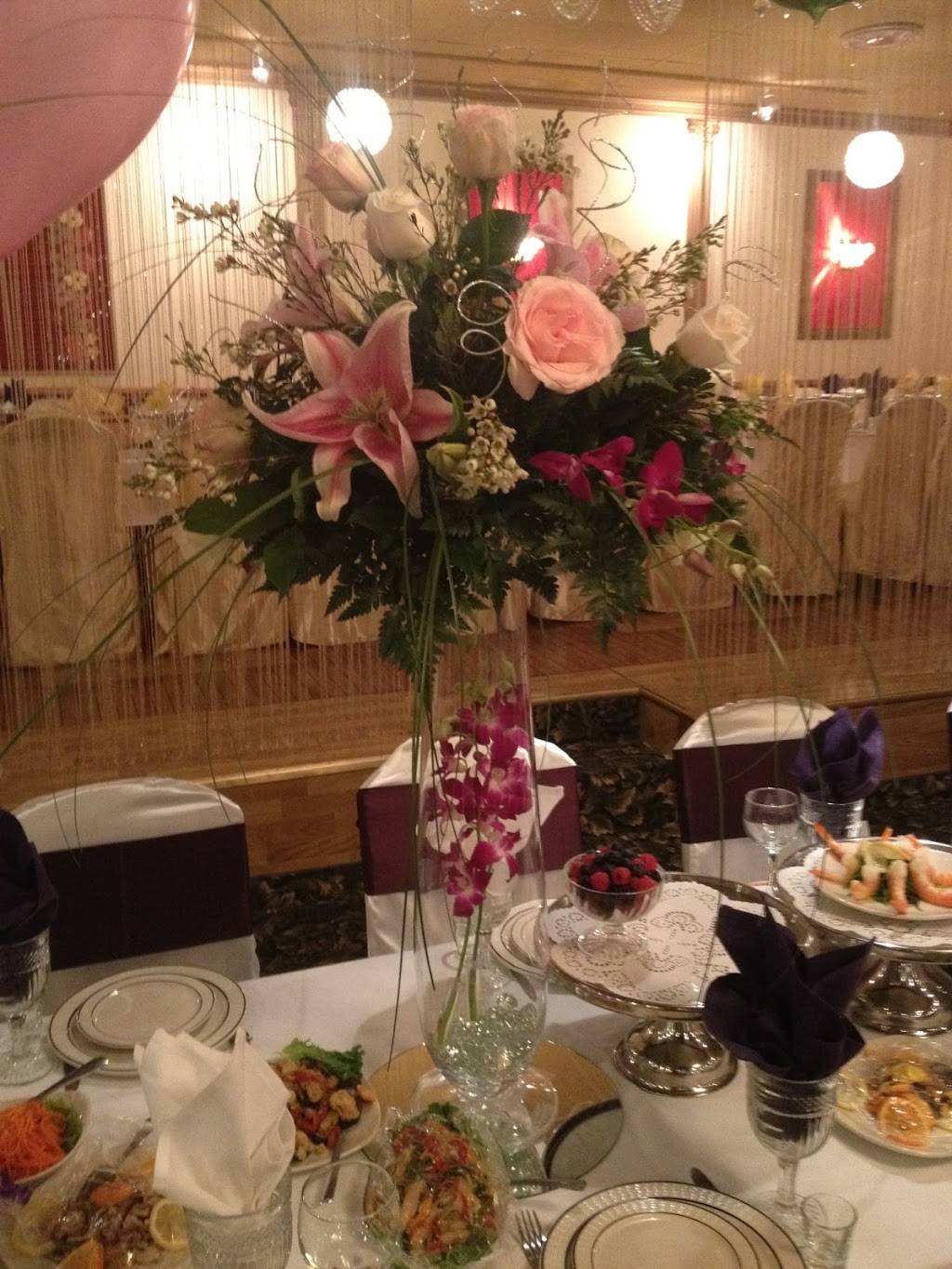 RED SQUARE Restaurant and Special Events | night club | 5131 Mayfield Rd, Lyndhurst, OH 44124, USA | 2163154994 OR +1 216-315-4994