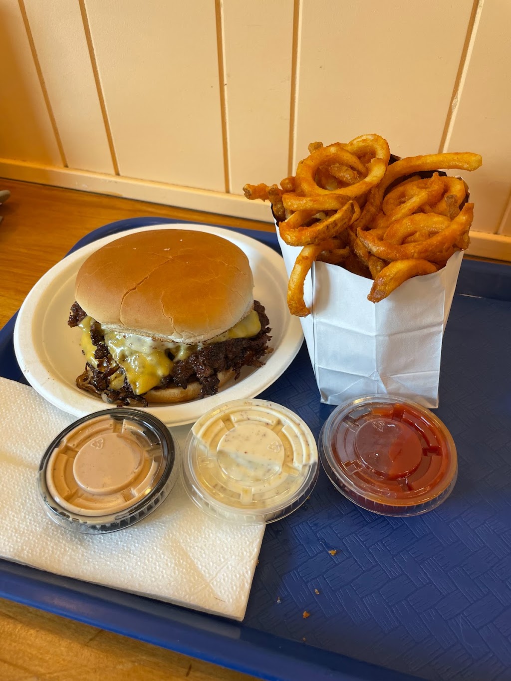 Goldburger Los Feliz | restaurant | 1820 N Vermont Ave, Los Angeles, CA 90027, USA | 3239221020 OR +1 323-922-1020