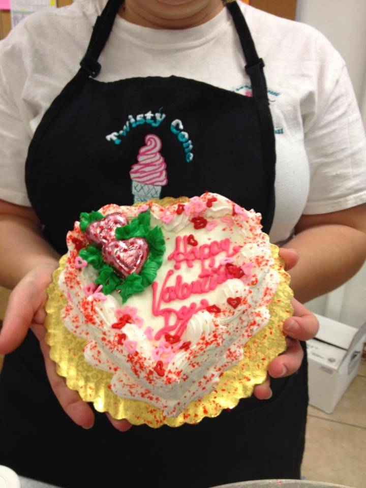 Twisty Cone Ice Cream & Cakes | restaurant | 1615 Georgia St NE, Palm Bay, FL 32907, USA | 3216762090 OR +1 321-676-2090