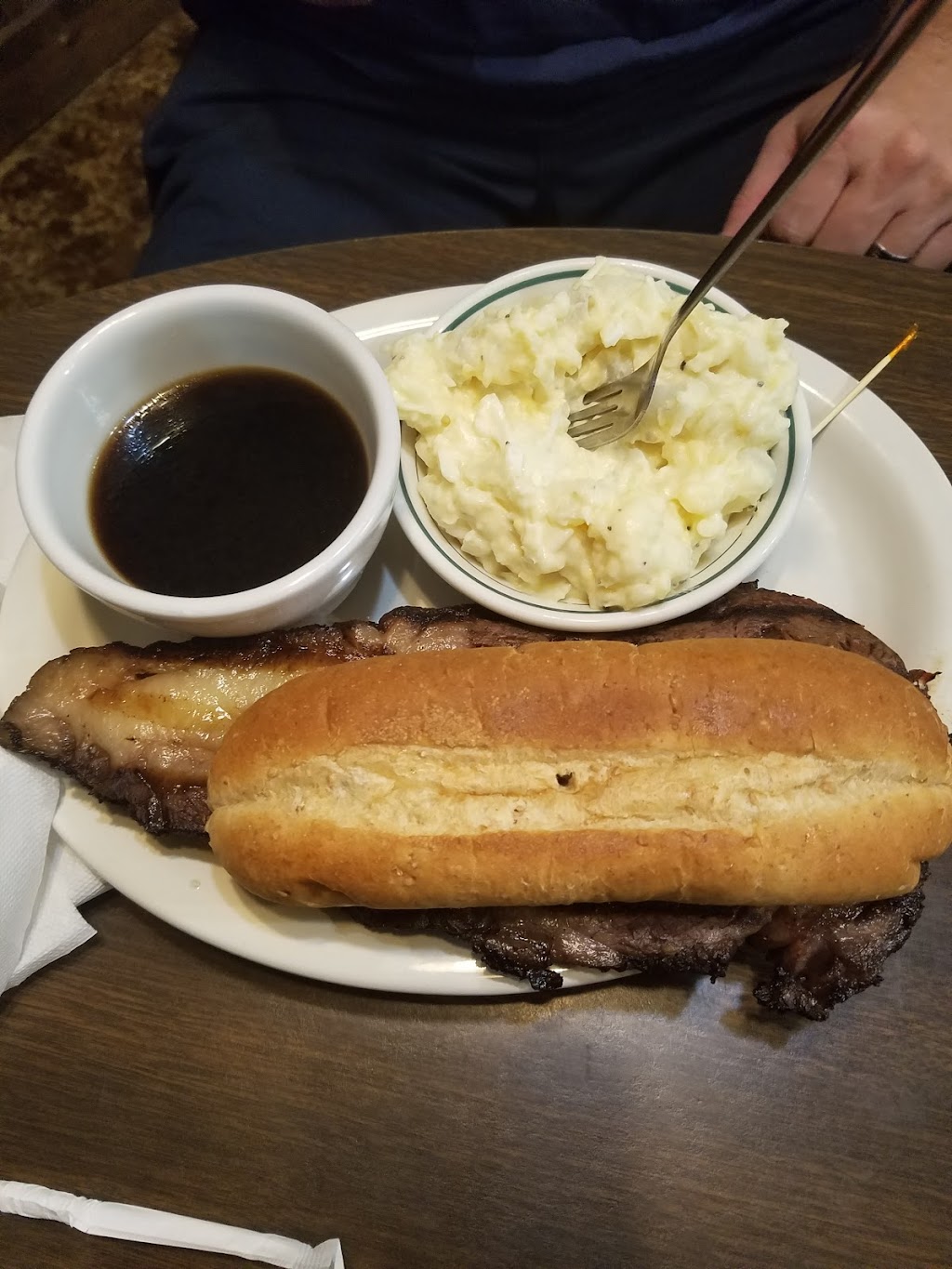 Branding Iron Grill & Pub | restaurant | 406 US-275, Tilden, NE 68781, USA | 4023685392 OR +1 402-368-5392